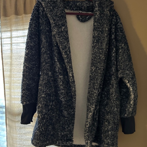 Jacket - Picture 1 of 4
